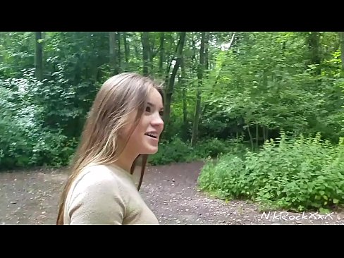 ❤️ Ik stelde Evelina foar dat wy op in iepenbier plak neuke! Se sei ja. Dan ik neukte har yn 'e kont en cum yn har mûle. Doe pikte se harsels. ☑ Seksfideo op fy.xxxpornolive.ru ❌❤